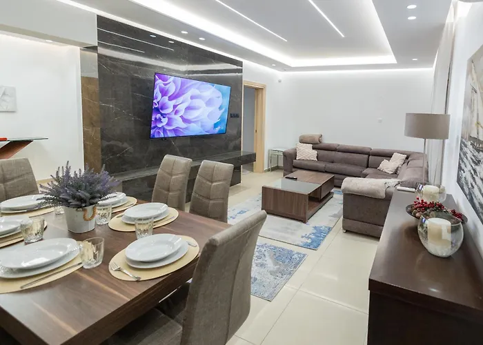 Lap Of Luxury